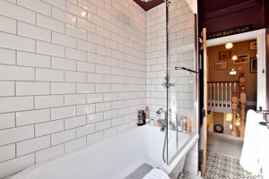 Photo 24- click for photo gallery